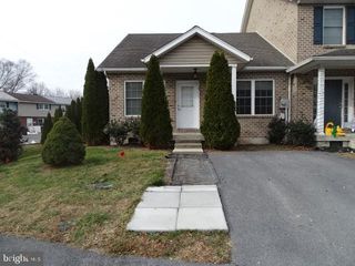 107 MEADOWCREEK DRIVE S #1, Chambersburg, PA 17202
