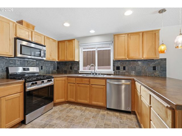 1120 Se 5TH St, Battle Ground, WA 98604