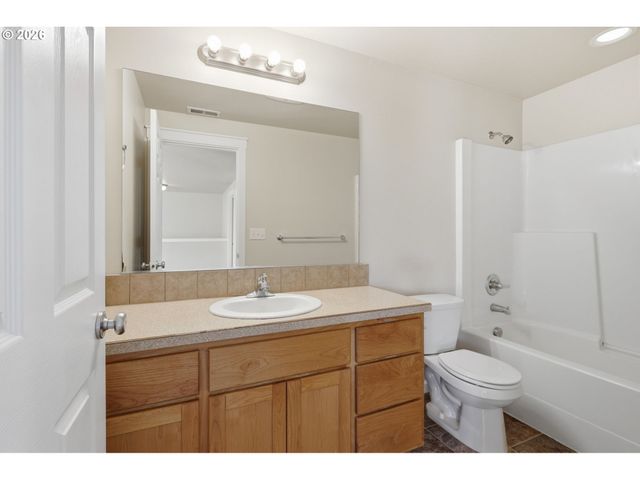 1120 Se 5TH St, Battle Ground, WA 98604