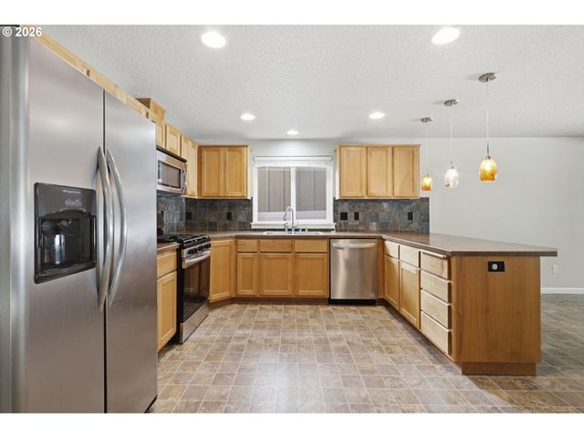 1120 Se 5TH St, Battle Ground, WA 98604