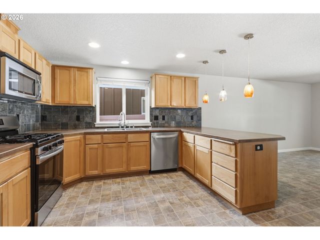 1120 Se 5TH St, Battle Ground, WA 98604