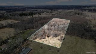 5516 W Lowe Road, Fowlerville, MI 48836