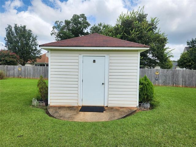108 Mallard Point, Kathleen, GA 31047