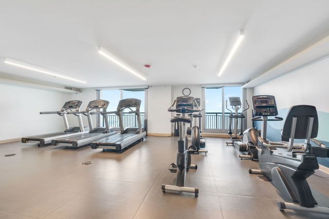 6007 N Sheridan Road 22K, Chicago, IL 60660