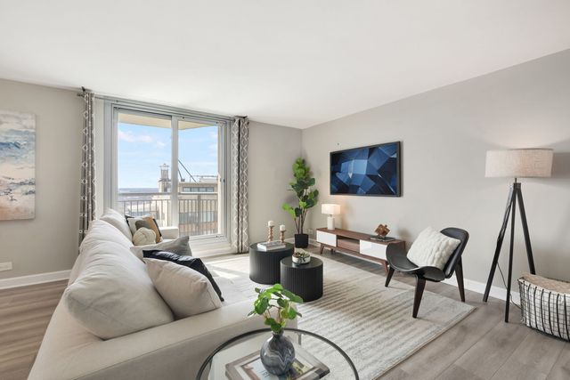 6007 N Sheridan Road 22K, Chicago, IL 60660