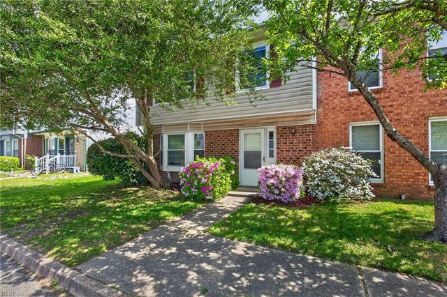 252 N Palmyra DR, Virginia Beach, VA 23462