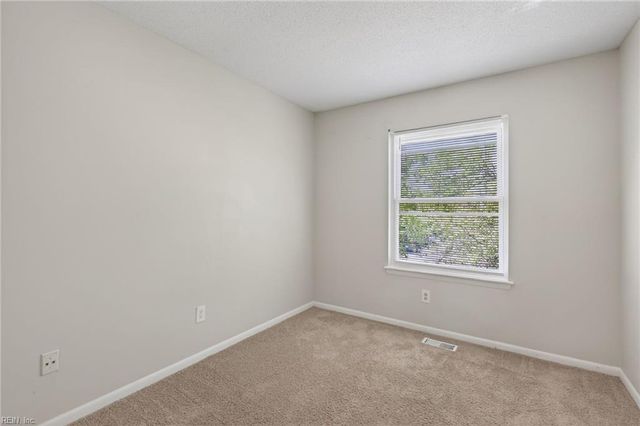 252 N Palmyra DR, Virginia Beach, VA 23462