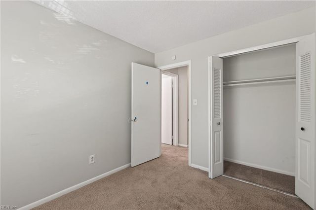 252 N Palmyra DR, Virginia Beach, VA 23462