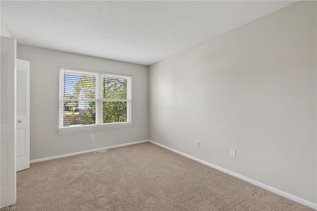 252 N Palmyra DR, Virginia Beach, VA 23462