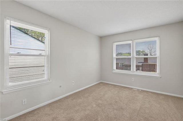 252 N Palmyra DR, Virginia Beach, VA 23462