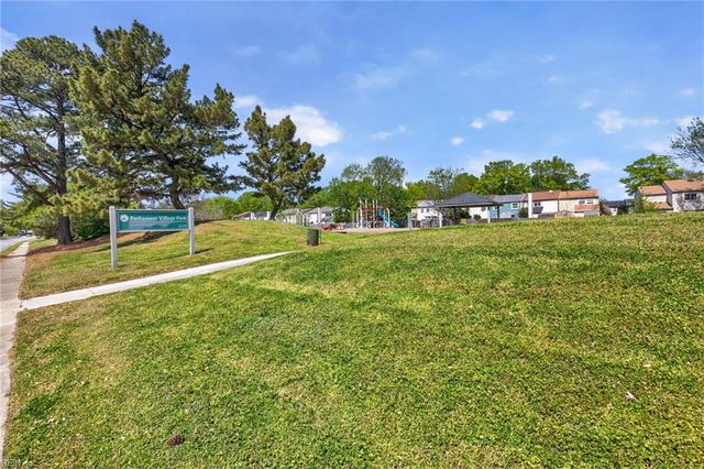 252 N Palmyra DR, Virginia Beach, VA 23462