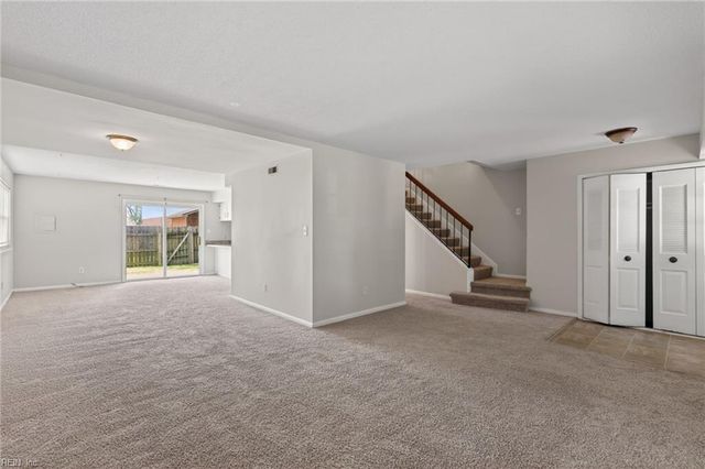 252 N Palmyra DR, Virginia Beach, VA 23462