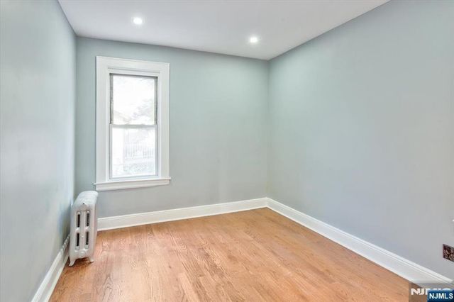 25 Wolf Place, Irvington, NJ 07111