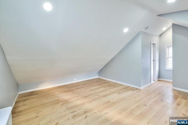 25 Wolf Place, Irvington, NJ 07111