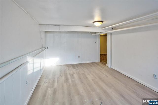 25 Wolf Place, Irvington, NJ 07111