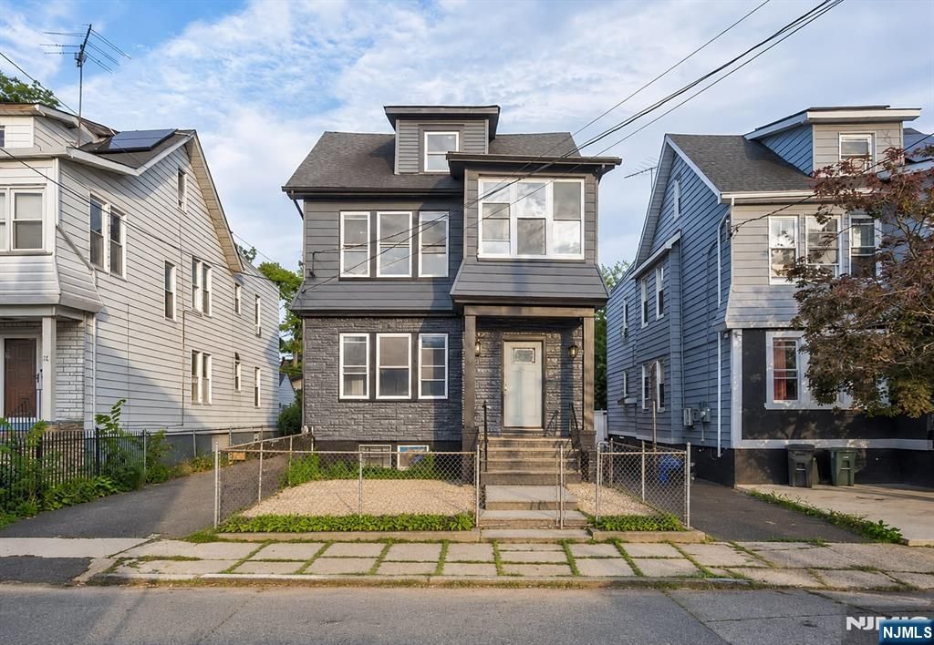25 Wolf Place, Irvington, NJ 07111