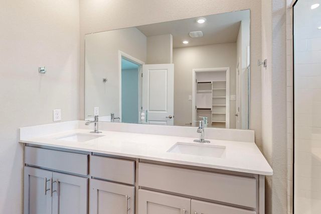 224 Oldcastle Way, Fort Worth, TX 76052