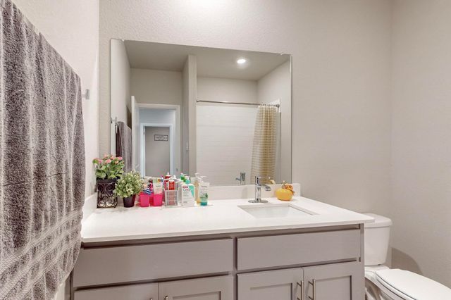 224 Oldcastle Way, Fort Worth, TX 76052