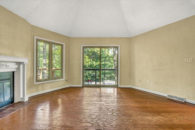 5259 Crossbow CIR, Roanoke, VA 24018
