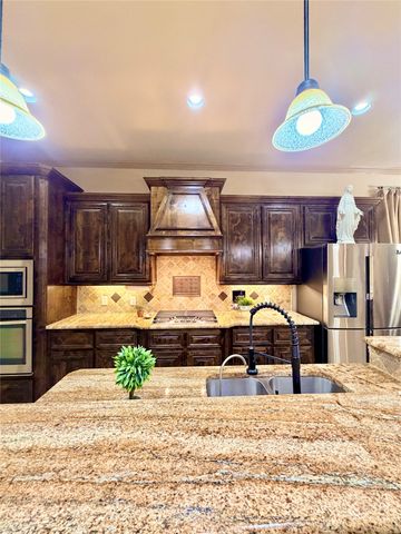 7606 Clearmeadow Lane, Sachse, TX 75048