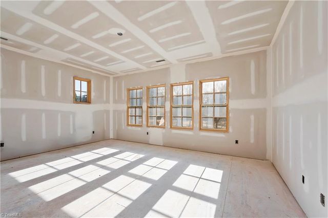 236 Glade View Court, Winston-salem, NC 27101