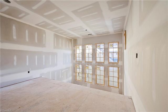 236 Glade View Court, Winston-salem, NC 27101