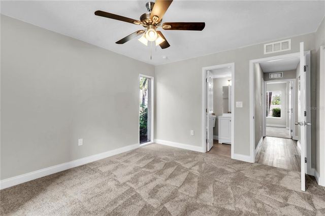 8640 TAHOE COURT 16, Tampa, FL 33614