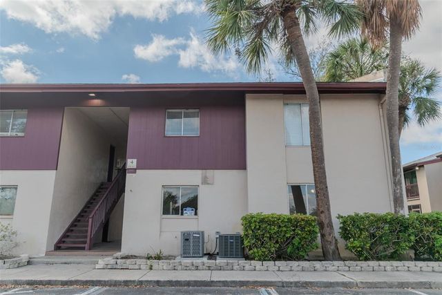 8640 TAHOE COURT 16, Tampa, FL 33614