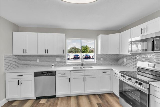 8640 TAHOE COURT 16, Tampa, FL 33614
