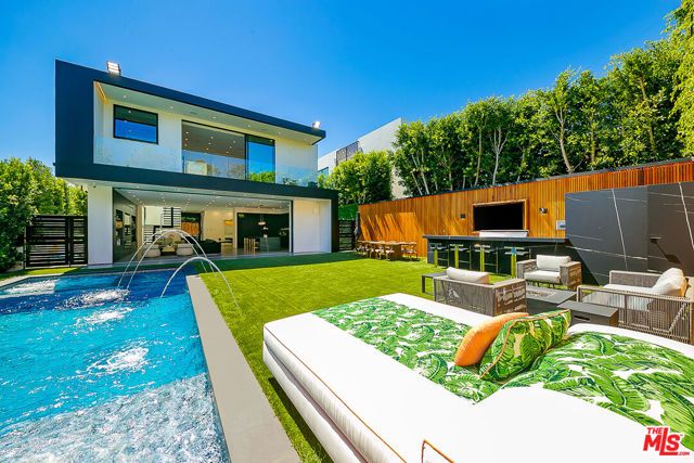 128 N Laurel Avenue, Los Angeles, CA 90048