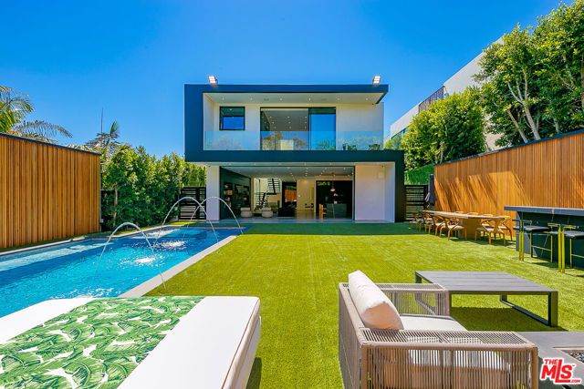 128 N Laurel Avenue, Los Angeles, CA 90048