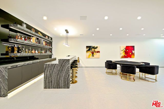 128 N Laurel Avenue, Los Angeles, CA 90048