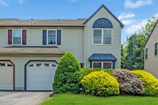 19 Longbrook Lane, Freehold, NJ 07728