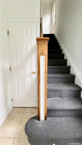 55 Davis Street 2, Locust Valley, NY 11560