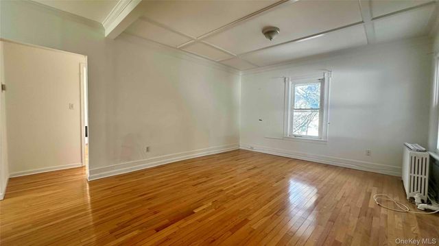 55 Davis Street 2, Locust Valley, NY 11560