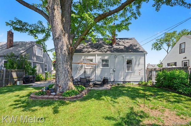 2422 Shevlin Street, Ferndale, MI 48220
