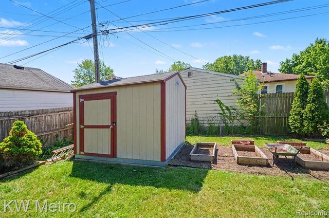 2422 Shevlin Street, Ferndale, MI 48220
