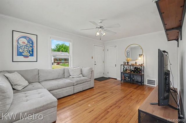 2422 Shevlin Street, Ferndale, MI 48220