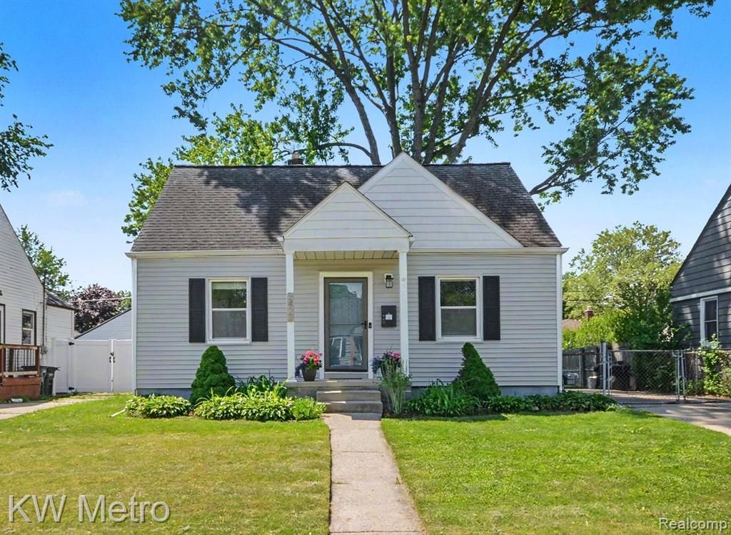 2422 Shevlin Street, Ferndale, MI 48220