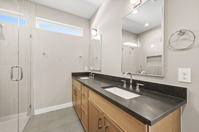 4801 Sara DR B, Austin, TX 78721