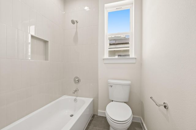 4801 Sara DR B, Austin, TX 78721