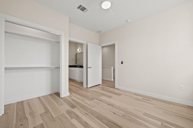 4801 Sara DR B, Austin, TX 78721