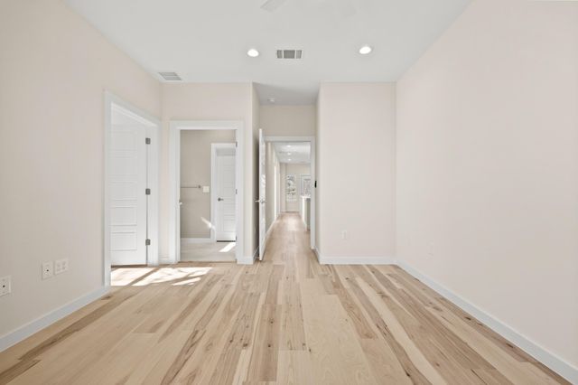 4801 Sara DR B, Austin, TX 78721