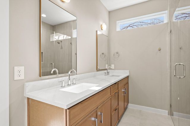 4801 Sara DR B, Austin, TX 78721