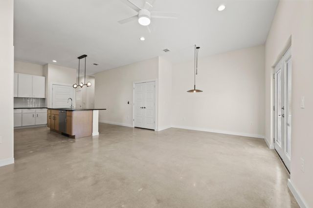 4801 Sara DR B, Austin, TX 78721