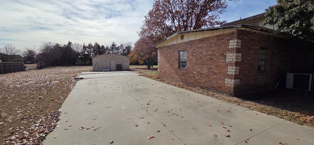 128 Estate West Road, Sherman, TX 75092