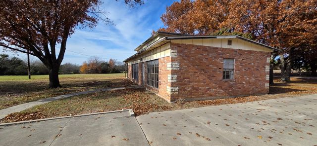 128 Estate West Road, Sherman, TX 75092