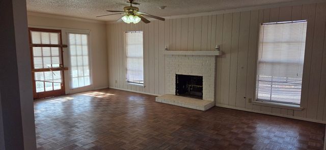 128 Estate West Road, Sherman, TX 75092