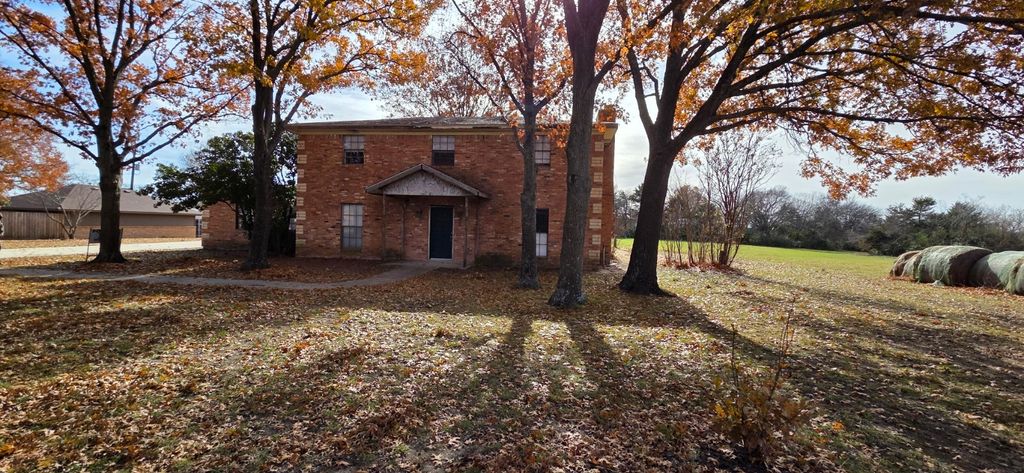 128 Estate West Road, Sherman, TX 75092