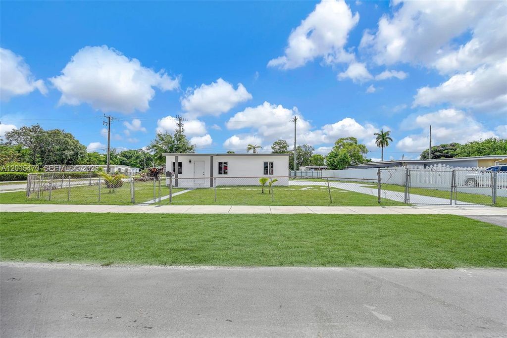 15575 NW 27th Avenue, Miami Gardens, FL 33054